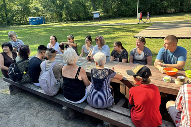 Leśne Integracje Rodzinne na Polanie Trzech Dębów - dzień pełen przygód i nauki!