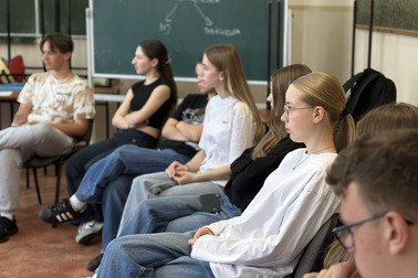 Grupa 3 rozwija motywację i odporność emocjonalną w I LO Leszno