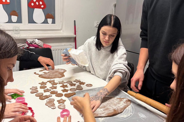 Zapach Świąt i pierników – młodzieżowe warsztaty w świątecznym klimacie