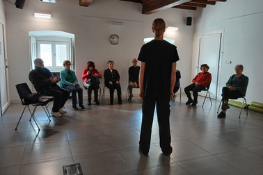 Spacer, ruch i nowe miejsce – seniorzy z Turynu odkrywają Qi Gong